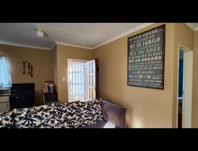 3 BEDROOM HOUSE FOR SALE IN SALFIN